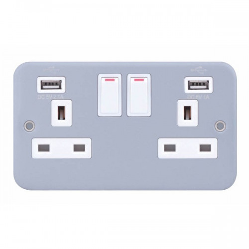 Selectric Metal Clad 2 Gang 13A Switched Socket with USB Outlet