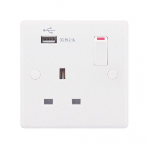 Selectric Smooth 1 Gang 13A Switched Socket with USB Outlet