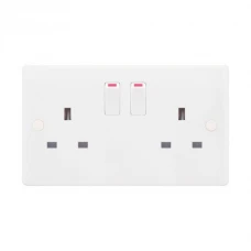 Selectric Smooth 2 Gang 13A Switched Socket