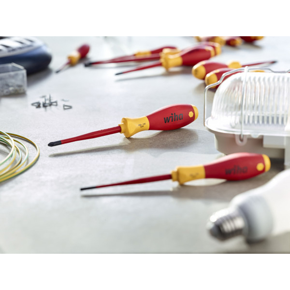 Wiha SoftFinish® slimFix Slotted Screwdriver 4.5X100MM