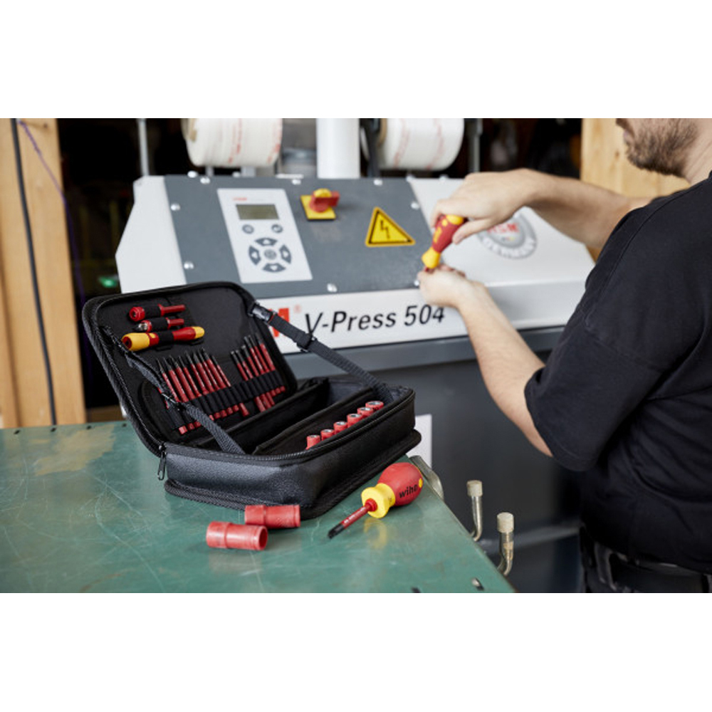 Wiha 31 Piece slimVario® VDE Interchangeable Screwdriver/Socket Tool Set
