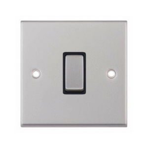 Selectric 7MPRO-207 Satin Chrome 1 Gang 10A Intermediate Switch with Black Insert