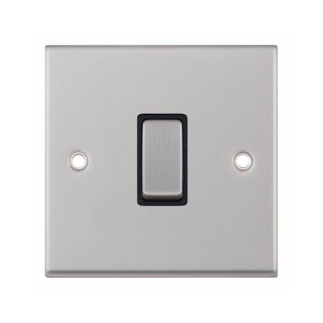 Selectric 7MPRO-207 Satin Chrome 1 Gang 10A Intermediate Switch with Black Insert