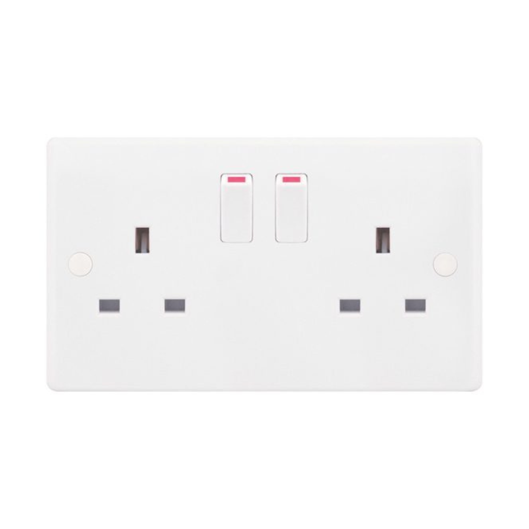 Selectric Smooth 2 Gang 13A Switched Socket