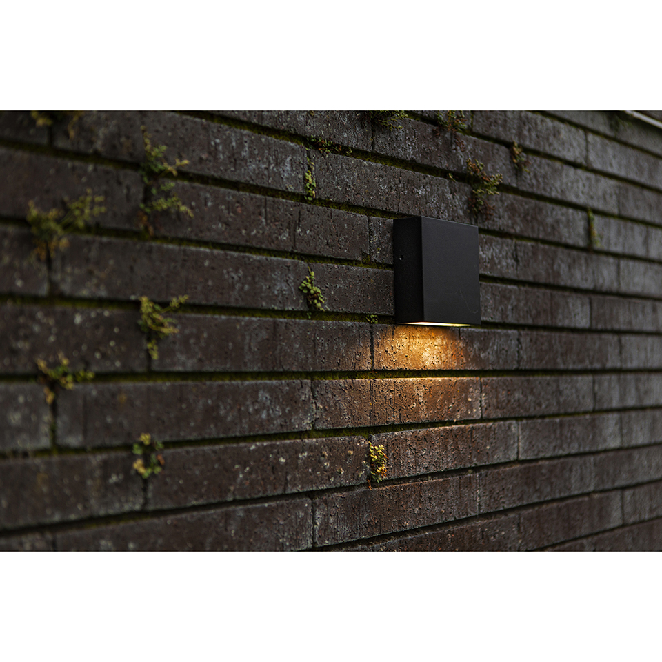 GEMINI XF IP54 INTEGRATED LED WALL LIGHT IN MATT BLACK 800 LUMEN 3000K