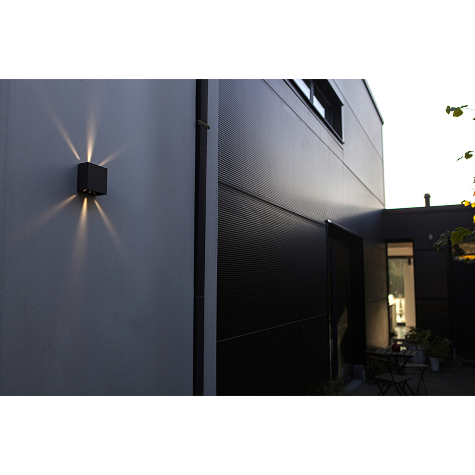 GEMINI BEAMS IP54 INTEGRATED LED WALL LIGHT IN MATT BLACK 400 LUMEN 3000K