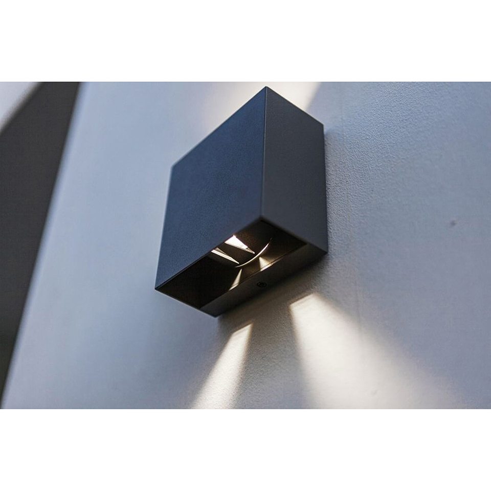 GEMINI BEAMS IP54 INTEGRATED LED WALL LIGHT IN DARK GREY 400 LUMEN 4000K