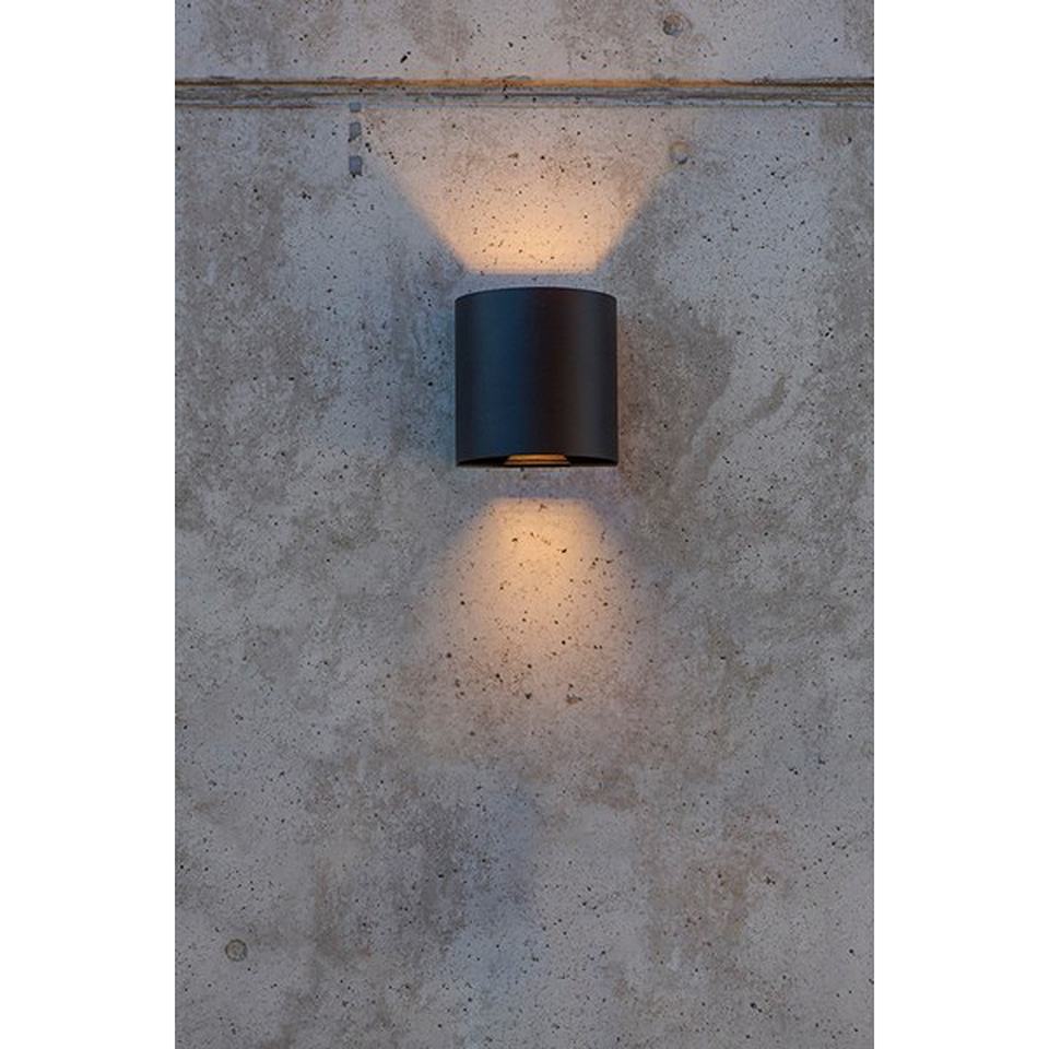 GEMINI BEAMS ROUND IP54 INTEGRATED LED WALL LIGHT IN BLACK 400 LUMEN 3000K