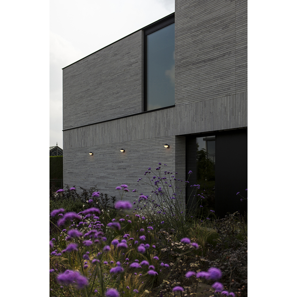 LOOMA OUTDOOR LED WALL DOWN 1 LIGHT DARK GREY?