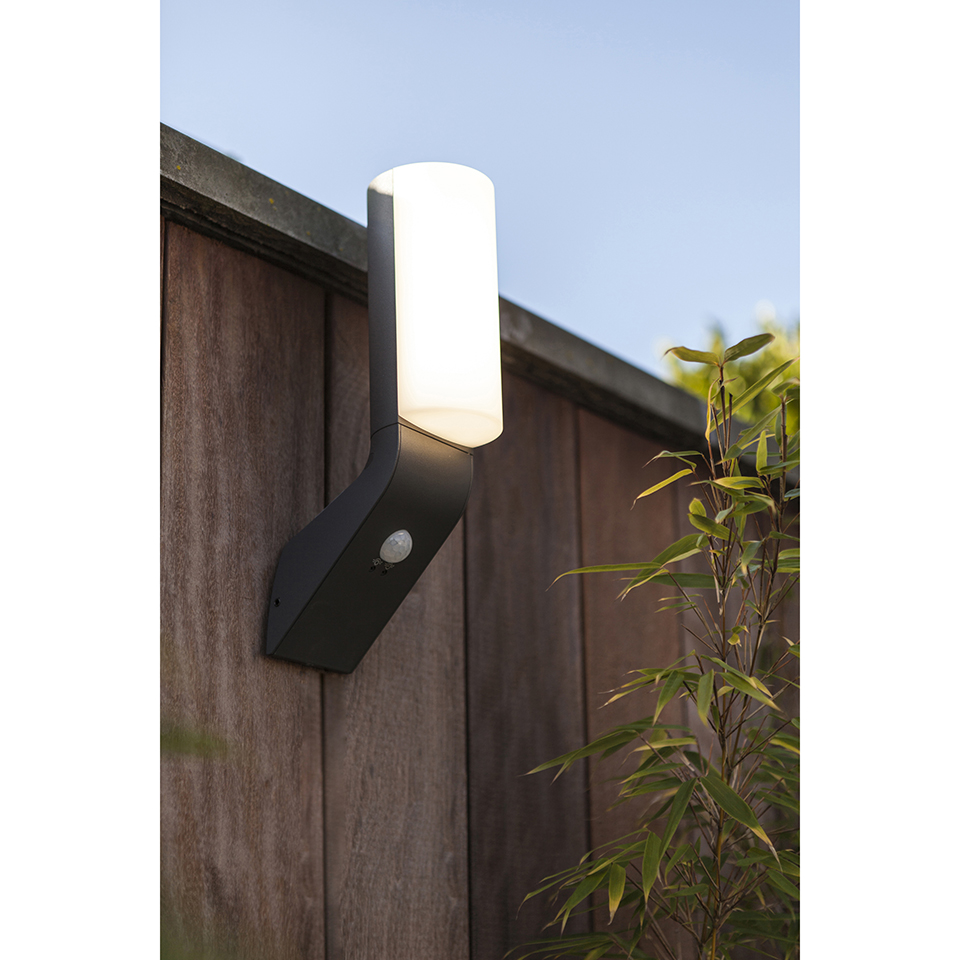 BATI PIR IP44 INTEGRATED LED WALL LIGHT IN DARK GREY 1100 LUMEN 4000K