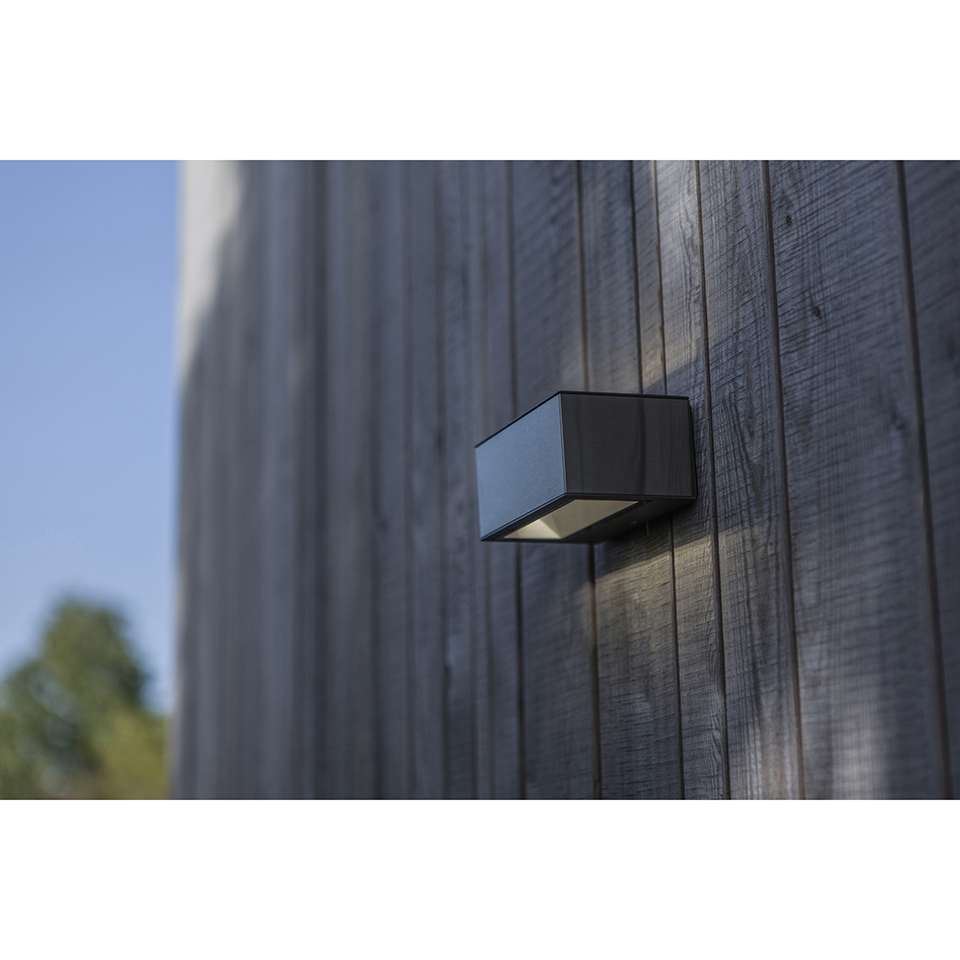 GEMINI IP54 INTEGRATED LED WALL LIGHT IN DARK GREY 500 LUMEN 4000K