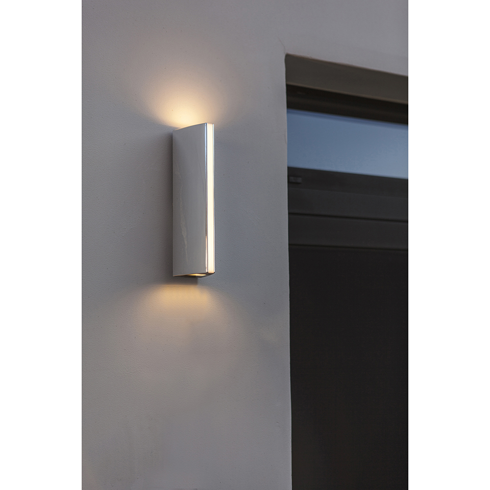 LEO IP54 INTEGRATED LED WALL LIGHT IN CHROME COATING 750 LUMEN 3000K