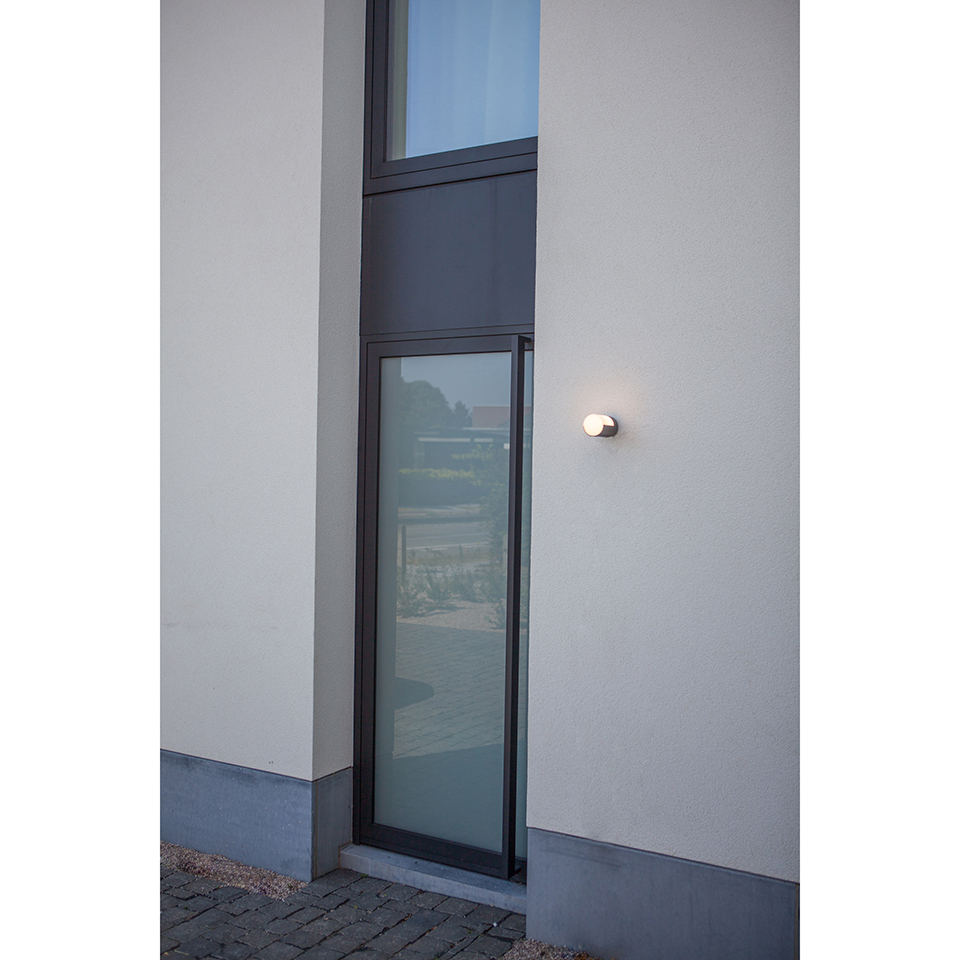 CYRA IP54 INTEGRATED LED WALL LIGHT WITH ADJUSTABLE HEAD IN DARK GREY 500 LUMEN 3000K