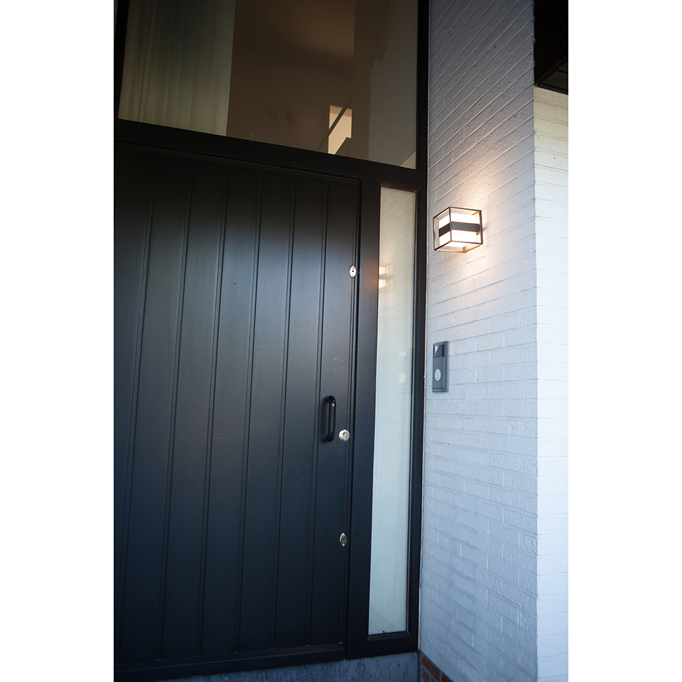 CRUZ IP54 INTEGRATED LED WALL LIGHT IN DARK GREY 1000 LUMEN 3000K