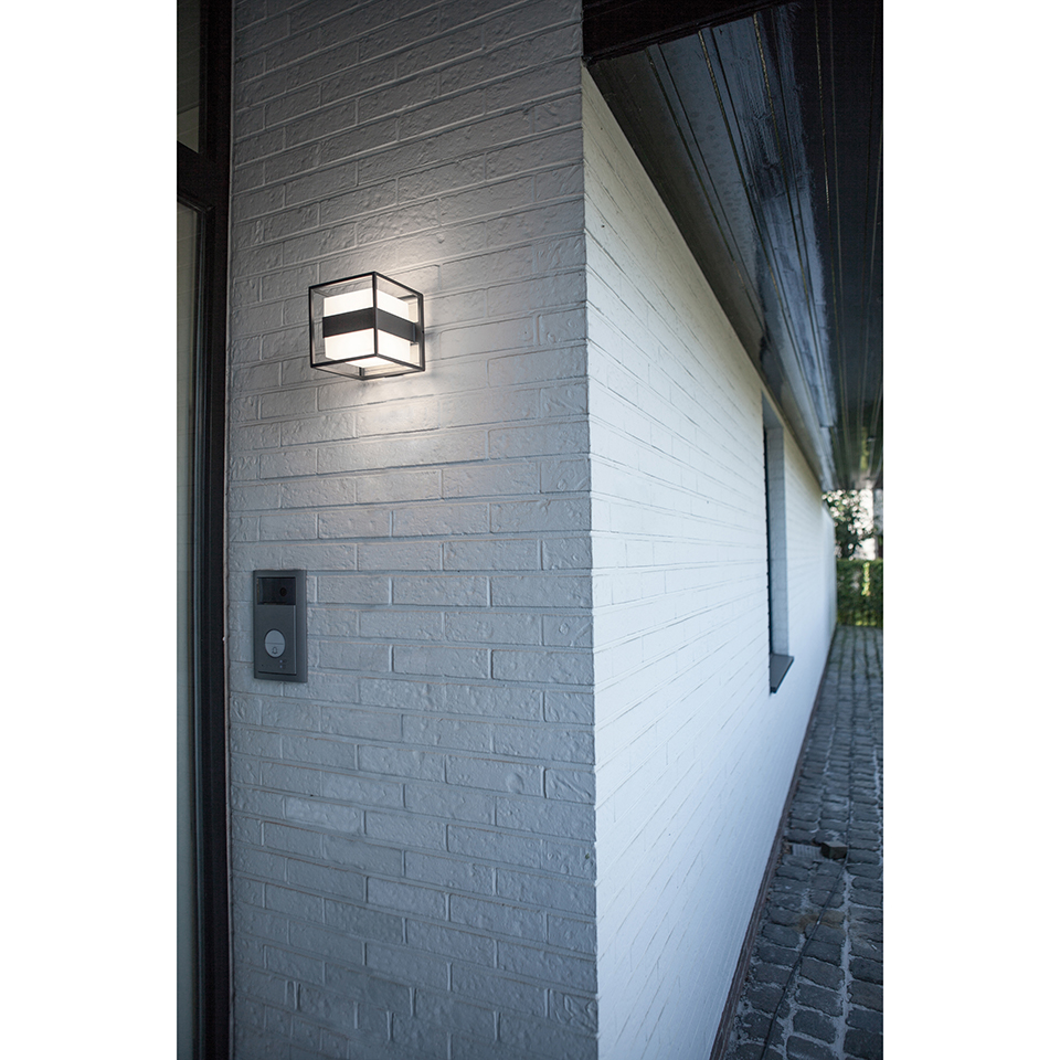 CRUZ IP54 INTEGRATED LED WALL LIGHT IN DARK GREY 1000 LUMEN 3000K