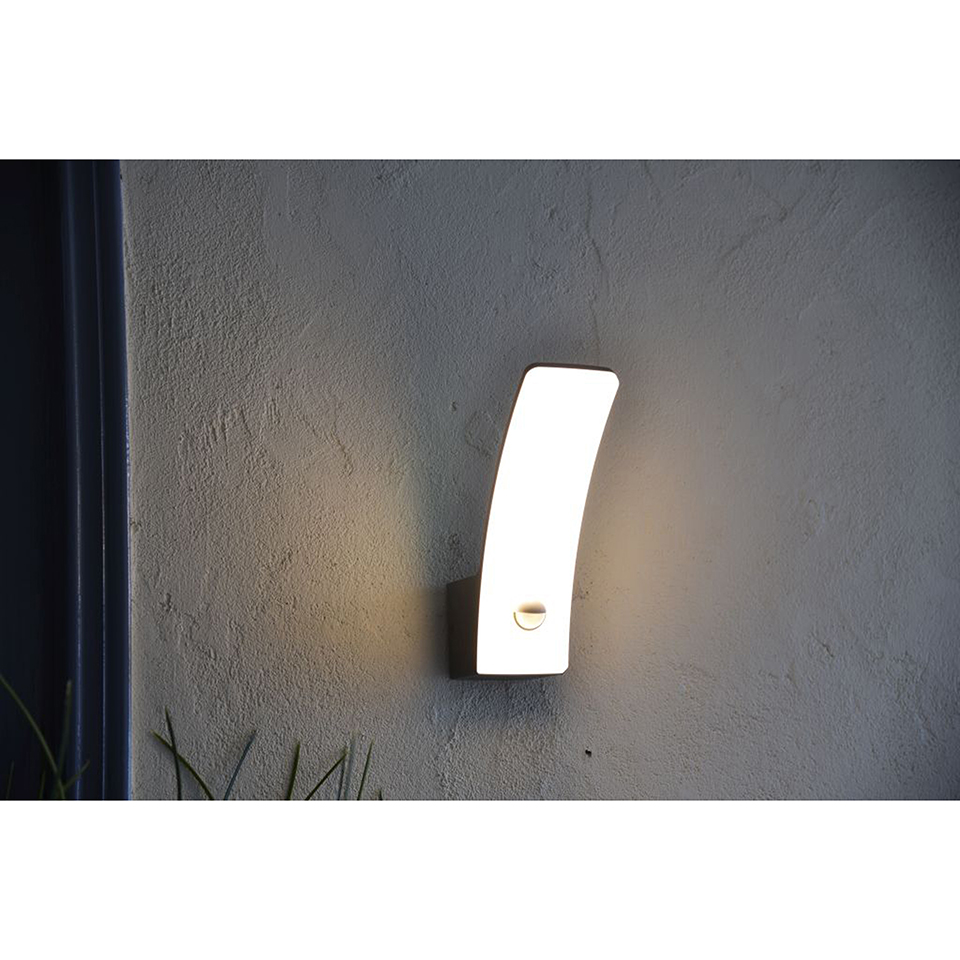 KILO OUTDOOR LED WALL LIGHT IN DARK GREY 3000K WITH PIR