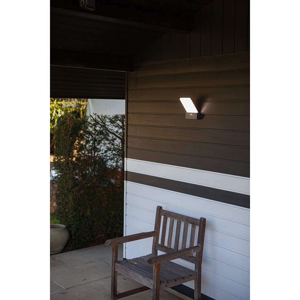 KIRA IP54 INTEGRATED LED WALL LIGHT IN DARK GREY 1200 LUMEN 4000K