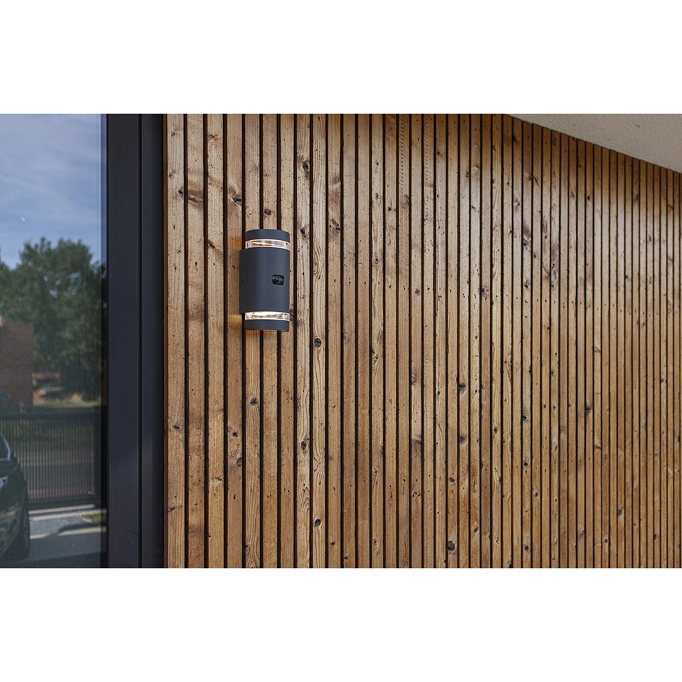 FOCUS PIR IP44 2x GU10 UP & DOWN WALL LIGHT IN DARK GREY