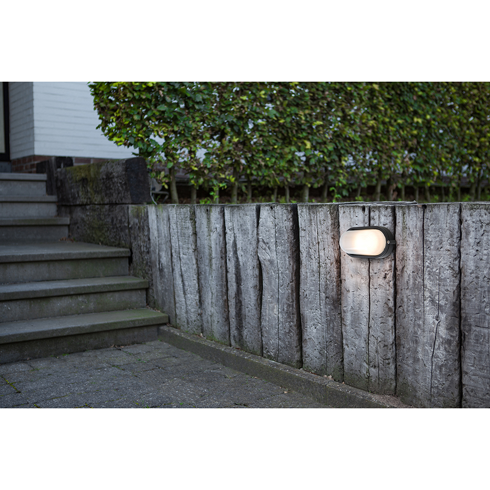ECHO IP44 E27 WALL LIGHT IN BLACK