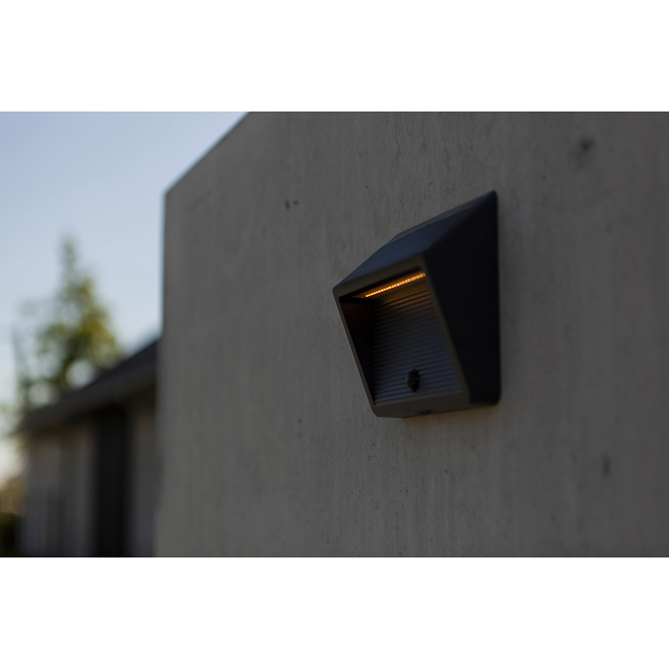 LINKO SOLAR LED WALL LIGHT PIR DARK GREY