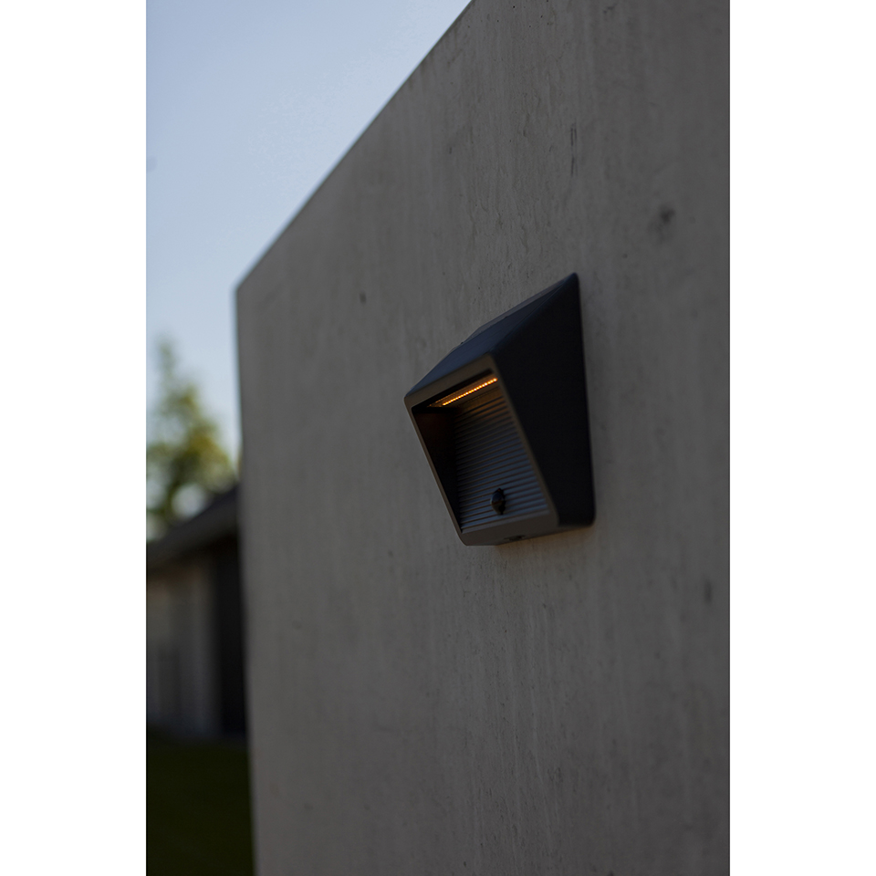 LINKO SOLAR LED WALL LIGHT PIR DARK GREY