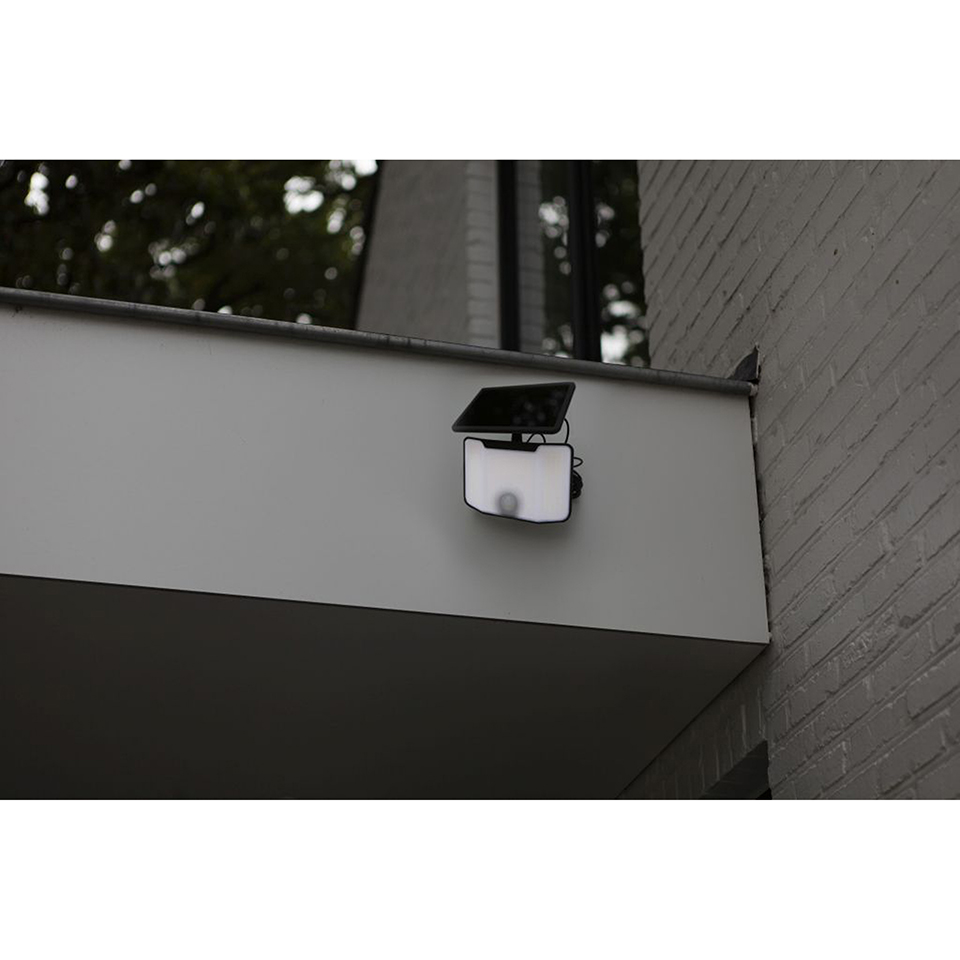 KOMBO SOLAR LED WALL LIGHT PIR BLACK