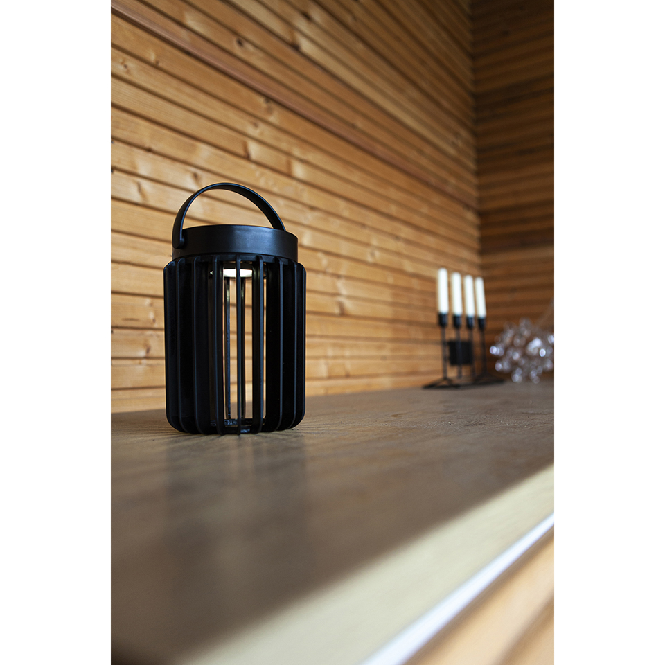 KOZY IP44 INTEGRATED LED PORTABLE SOLAR LIGHT IN MATT BLACK 300 LUMEN 4000K