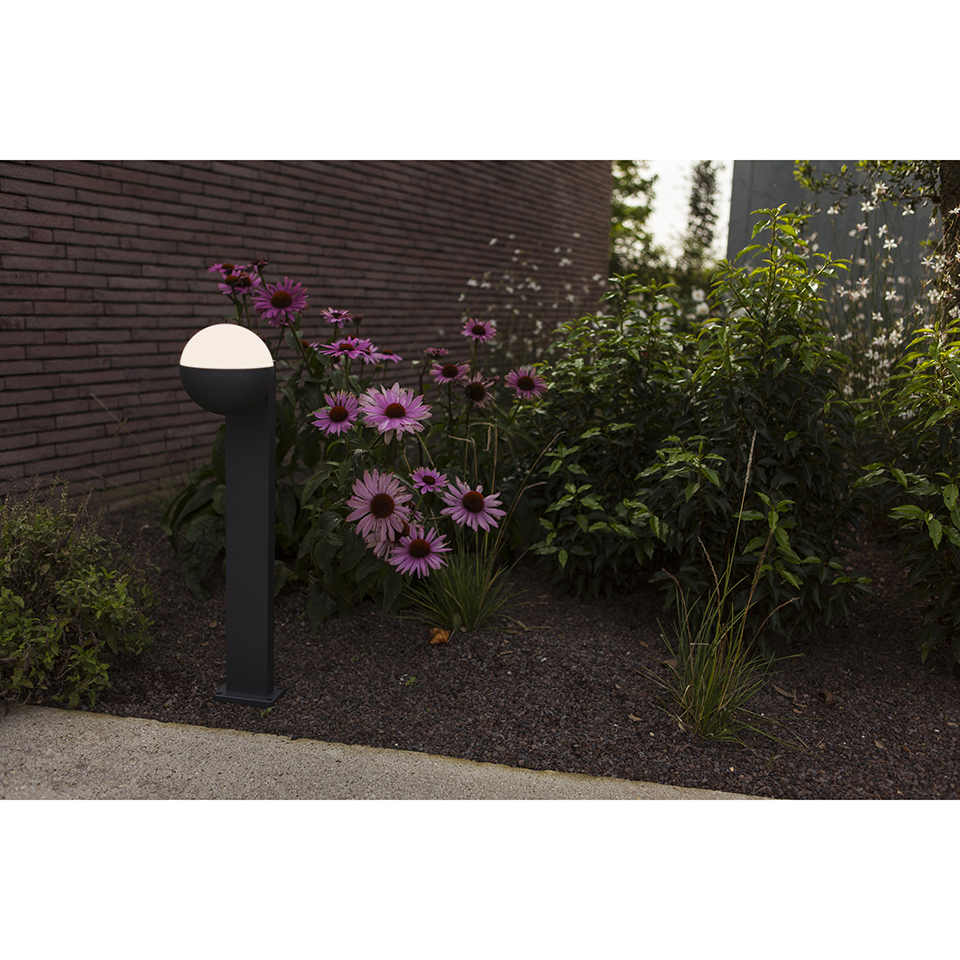 CORNICHE IP44 E27 STANDING LIGHT IN BLACK