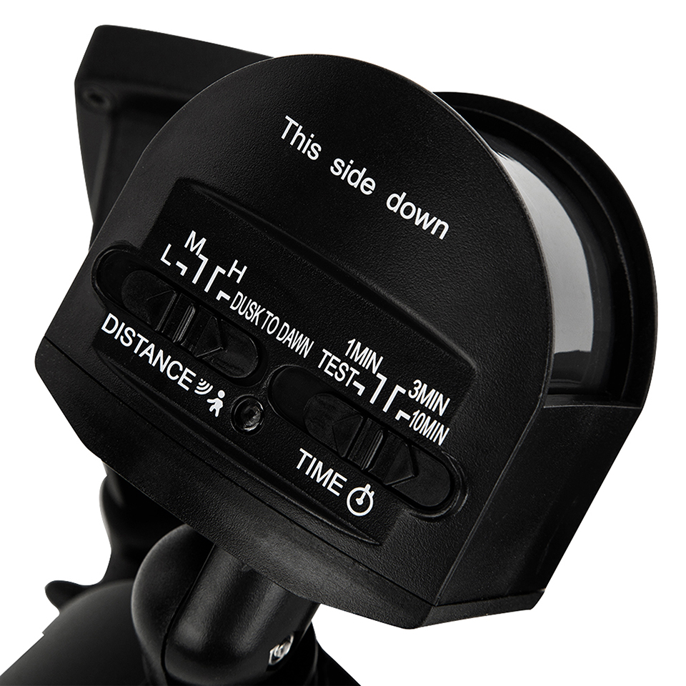CHIMERA PIR IP54 INTEGRATED LED WALL LIGHT IN BLACK 5000K