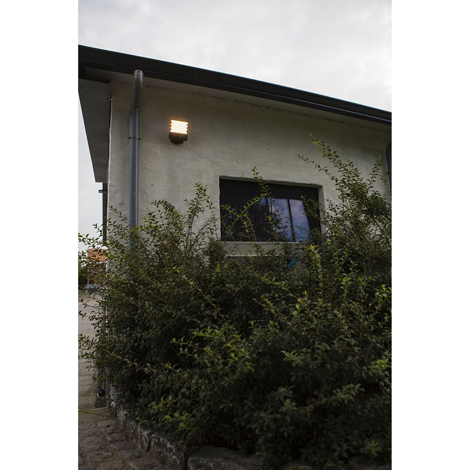 ATLANTIS OUTDOOR LED SECURITY LIGHT PIR DARK GREY(3000K) 24W
