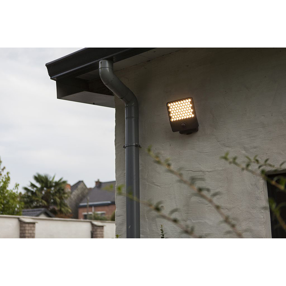 ATLANTIS OUTDOOR LED SECURITY LIGHT PIR DARK GREY(3000K) 24W