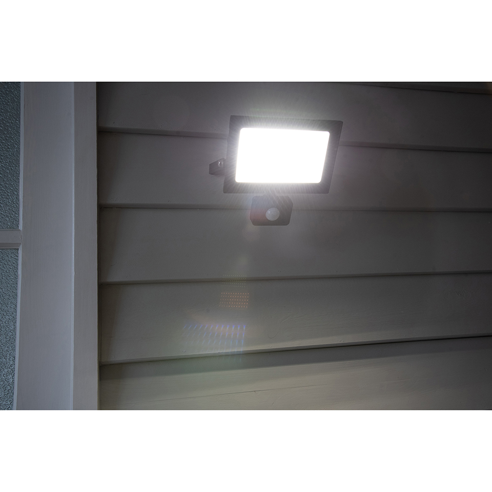 HALO 30W, 2850lm LED Floodlight with PIR