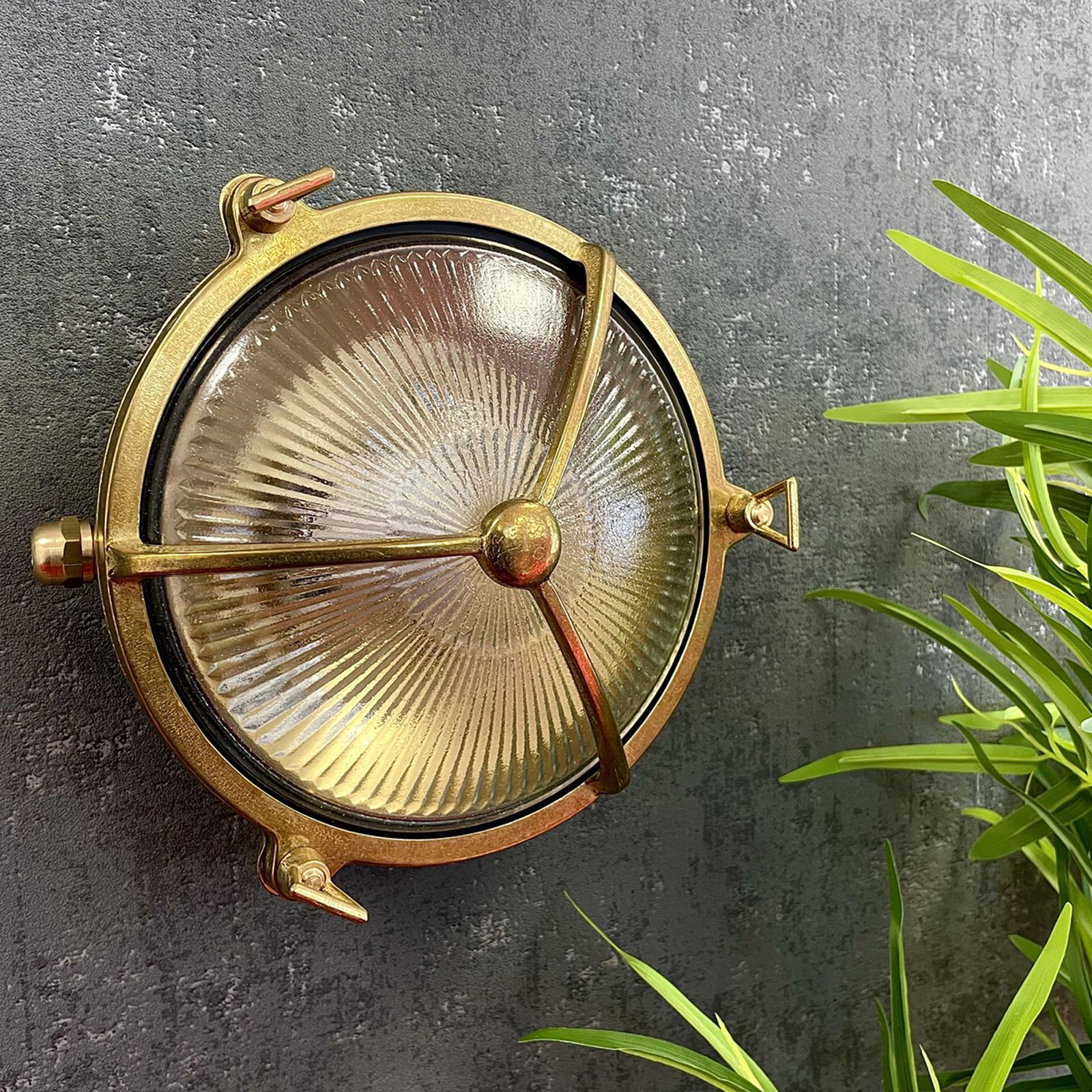 Trident Bulkhead (Raw Brass)