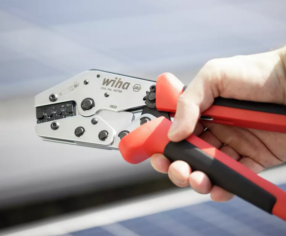 Wiha 45796 Professional Electric Crimp Tool For MC4 Connectors