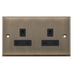 13 Amp Socket Outlets + 2 Earth Terminals - Unswitched - Range Selectric 7M-PRO
