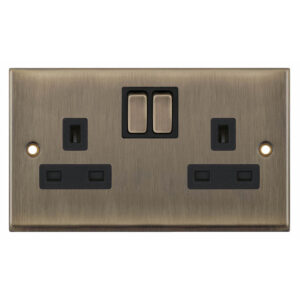 13 Amp Socket Outlets SP + 2 Earth Terminals - Switched - Range Selectric 7M-PRO