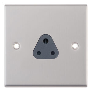 2 Amp Round Pin Socket - 3 Pin - Unswitched - Range Selectric 7M-PRO