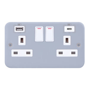 2 Gang Switched with 1 x USB Type A & 1 x USB Type C (2.4A / 3A) - Range Selectric Metal Clad