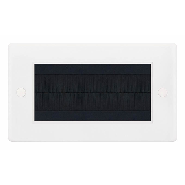 Selectric 4 Aperture Brush Plate White with Black Brush